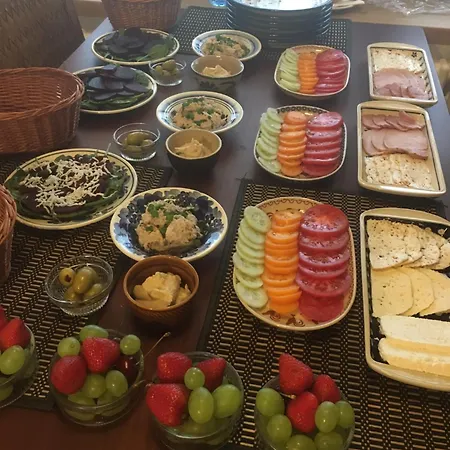 Szara Sowa 3* شترار يوخه