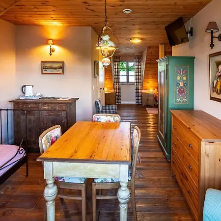 Bed & Breakfast Szara Sowa Stare Juchy