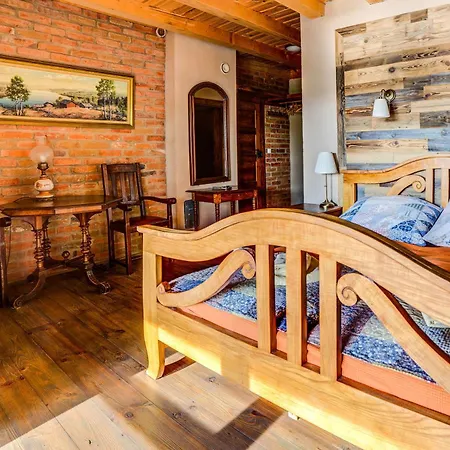 Szara Sowa فندق مبيت وإفطار