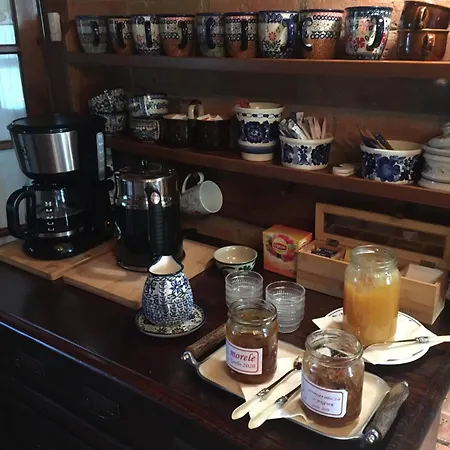 Szara Sowa فندق مبيت وإفطار شترار يوخه