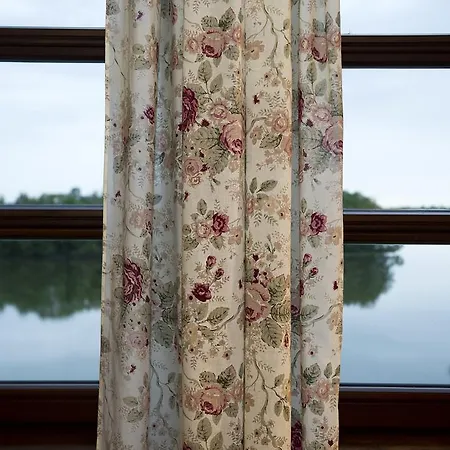 Szara Sowa فندق مبيت وإفطار