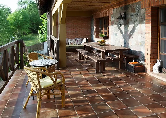 Szara Sowa Bed & Breakfast 3*